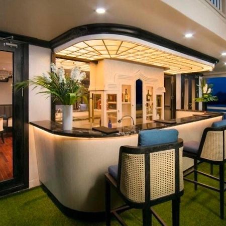Lotus Boutique Cruise Hotel Ha Long Exterior foto