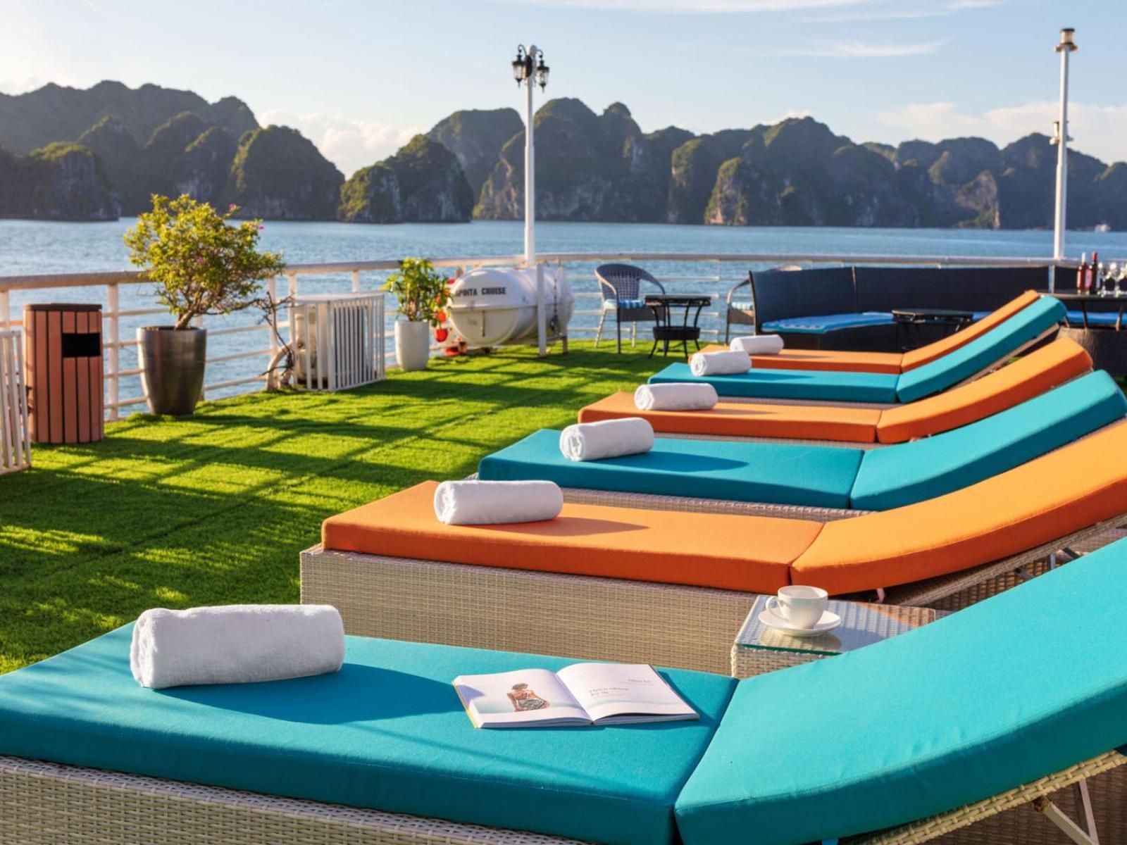 Lotus Boutique Cruise Hotel Ha Long Exterior foto