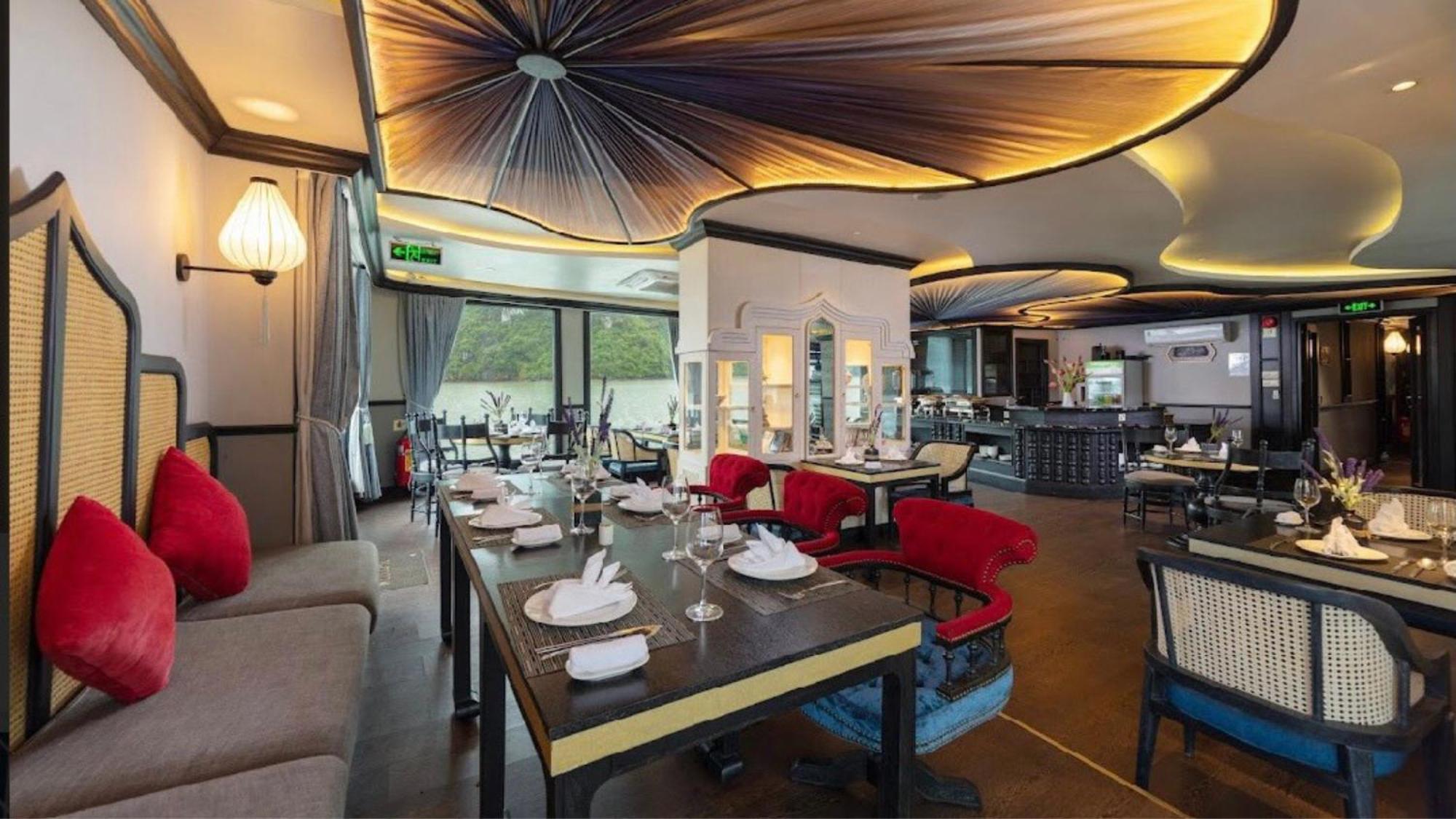 Lotus Boutique Cruise Hotel Ha Long Exterior foto