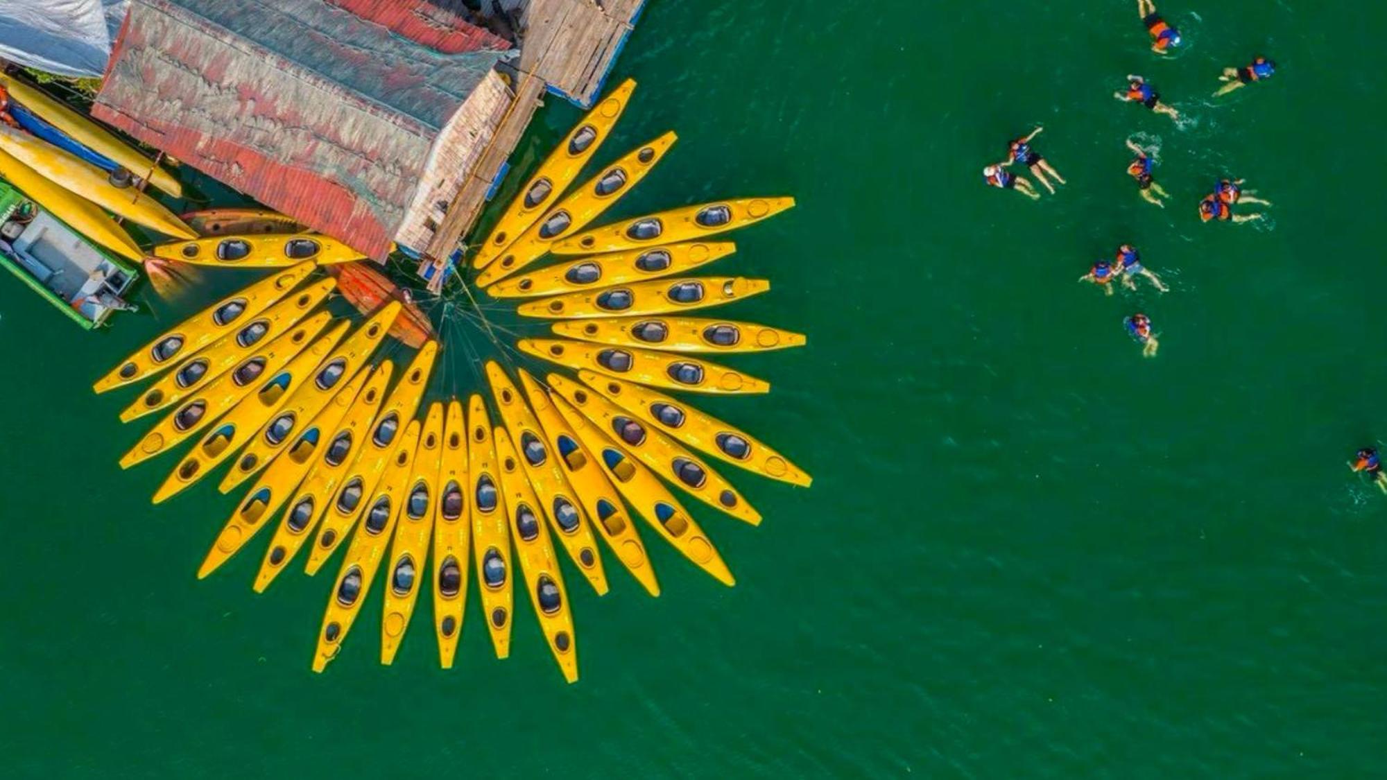 Lotus Boutique Cruise Hotel Ha Long Exterior foto