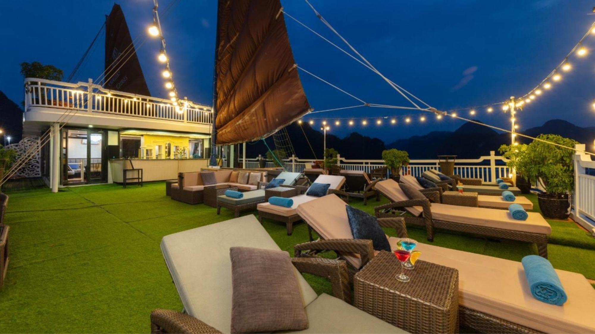 Lotus Boutique Cruise Hotel Ha Long Exterior foto